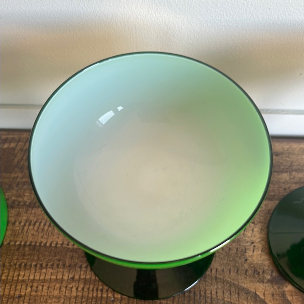 Carlo MORETTI Italian Vintage Set of Three Green and White Glass Goblets - Picture 3 of 3